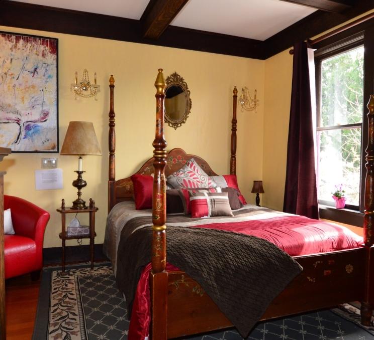 Marketa's Bed and Breakfast's Sunshine Room.